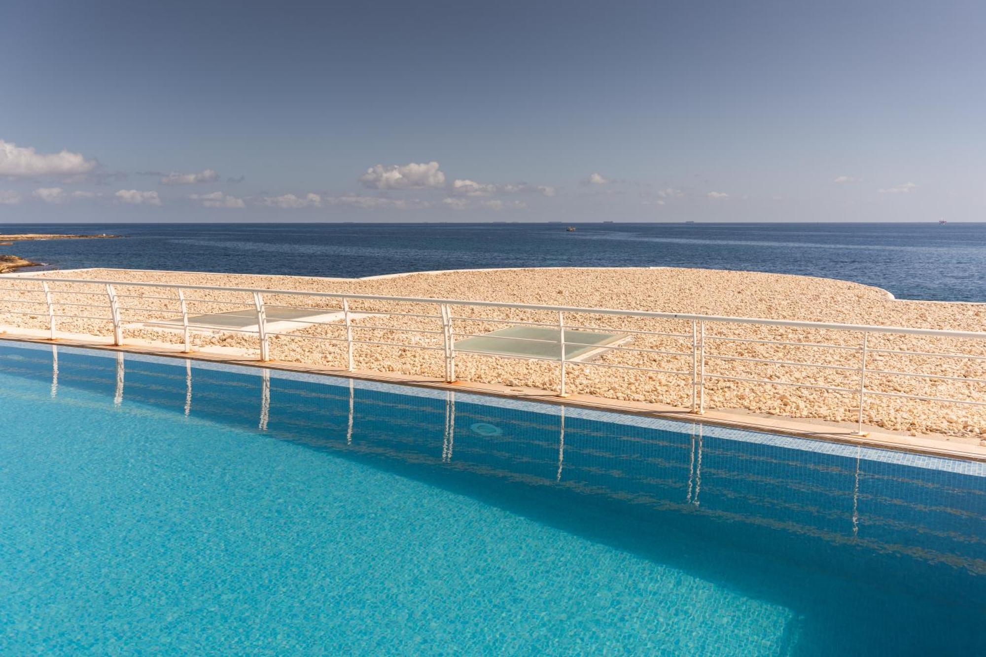 Апартаменти Waters-Edge Complex Марсаскала Екстер'єр фото